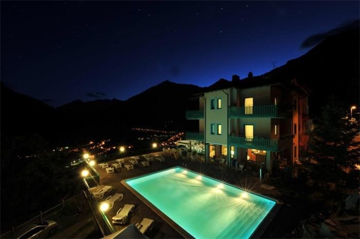 Hotel Torre Sondalo Exterior foto